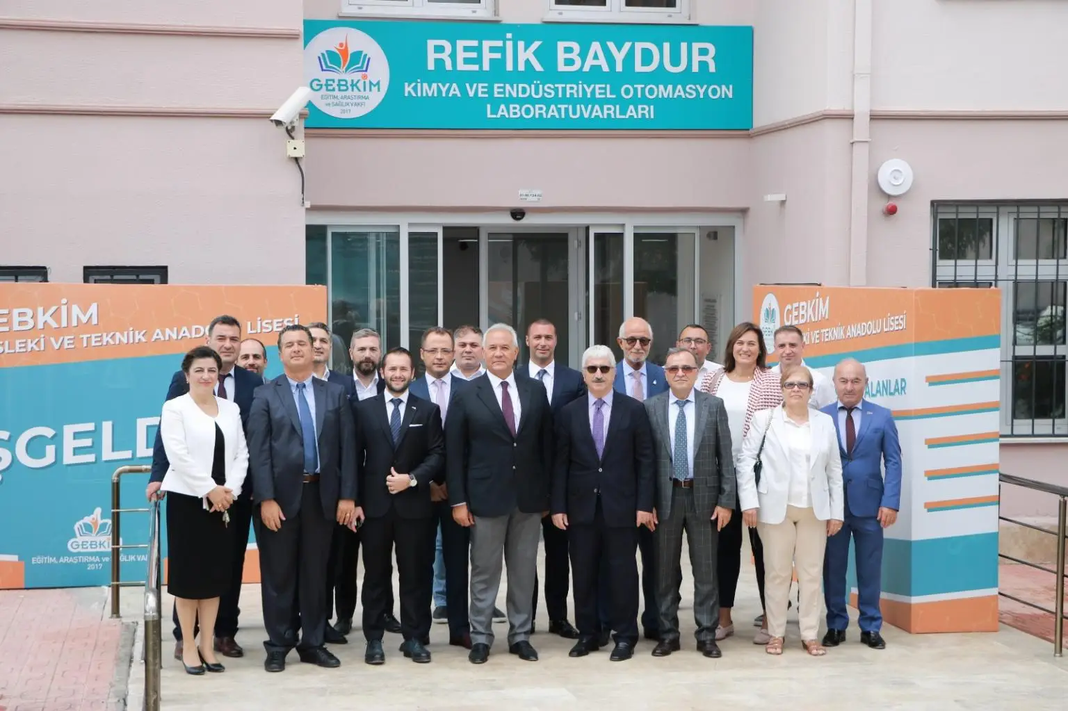 Gebkim Mesleki ve Teknik Anadolu Lisesi’nde Kurulan Erol Kiresepi İlaç Üretim Proses Laboratuvarı, Yönetim Kurulu Başkanımız Sn. Erol Kiresepi Tarafından Ziyaret Edildi