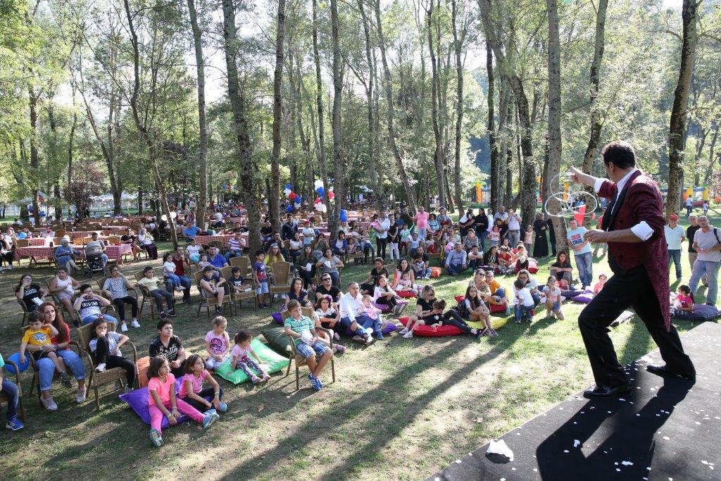 Santa Farma'lılar Geleneksel Aile Pikniğinde Bir Araya geldi.