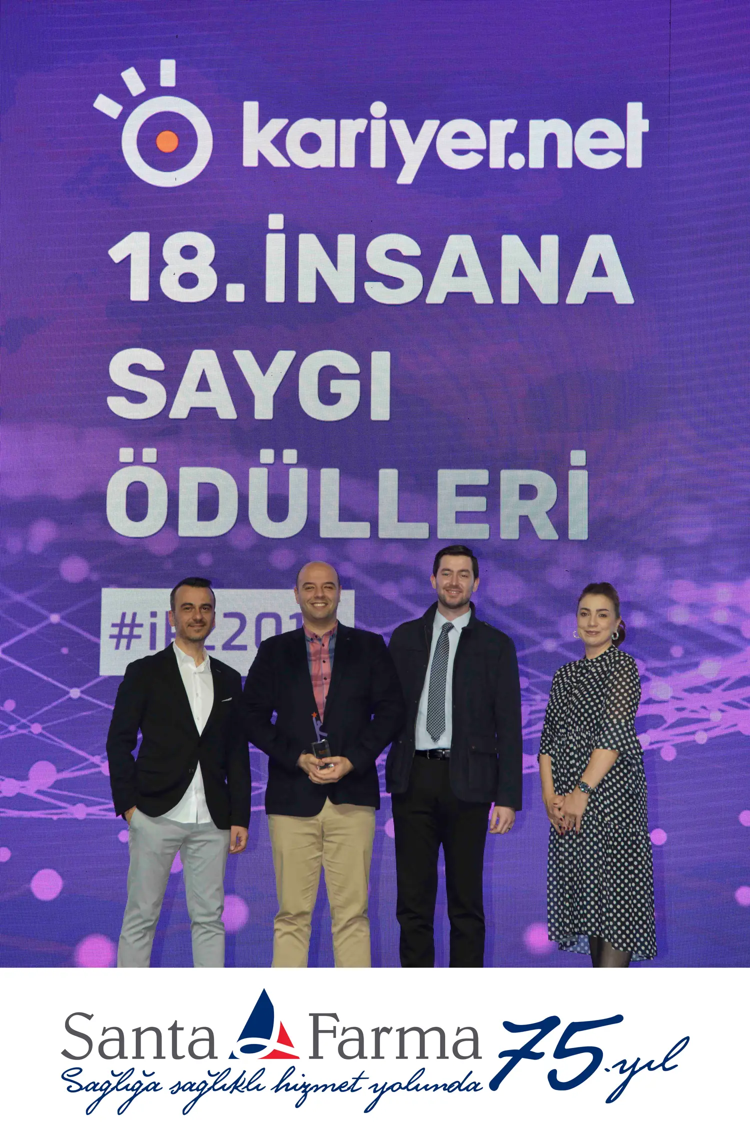 Kariyer.Net ''İnsana Saygı Ödülü'' 8.Kez Santa Farma'nın
